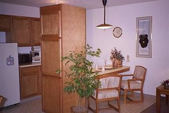 Mcgovern'S Motel And Suites Sun Prairie Buitenkant foto